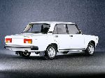 صورة فوتوغرافية 4 سيارة VAZ (Lada) 2105 سيدان (1 جيل 1980 2010)