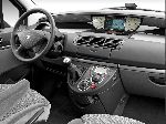 Avtomobíl Peugeot 807 značilnosti, fotografija 5