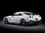 Avtomobil Nissan GT-R xususiyatlari, fotosurat 13