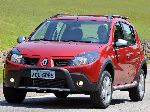 fotosurat 6 Avtomobil Renault Sandero Xetchbek 5-eshik (2 avlod 2013 2017)
