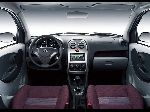 grianghraf 4 Carr FAW V2 Hatchback (1 giniúint 2010 2017)