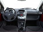 fénykép 6 Autó Peugeot 107 Hatchback 3-ajtós (1 generáció 2005 2008)