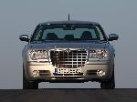 fotografie 16 Auto Chrysler 300C Berlină (Sedan) (1 generație 2005 2011)