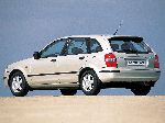 foto 3 Bil Mazda 323 Hatchback 5-dør (BJ 1998 2000)