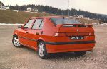 写真 4 車 Alfa Romeo 33 ハッチバック (907 1990 1994)
