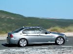 写真 21 車 BMW 3 serie セダン (E90/E91/E92/E93 2004 2010)