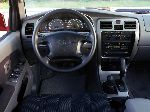 foto 30 Mobil Toyota 4Runner Offroad 3-pintu (2 generasi 1989 1995)