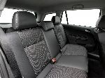 fotosurat 14 Avtomobil Opel Astra Sports Tourer vagon 5-eshik (J [restyling] 2012 2017)