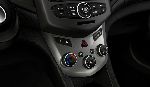 صورة فوتوغرافية 7 سيارة Chevrolet Aveo سيدان (T300 2012 2017)