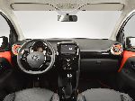 foto 6 Bil Toyota Aygo Hatchback (1 generation [omformning] 2008 2012)