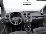 grianghraf 4 Carr Volkswagen Caddy Kombi mionbhan 4-doras (4 giniúint 2015 2017)