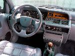 grianghraf 56 Carr Renault Clio Hatchback 3-doras (2 giniúint [athstíleáil] 2001 2005)