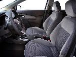 صورة فوتوغرافية 7 سيارة Chevrolet Cobalt سيدان (2 جيل 2012 2017)