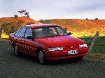 صورة فوتوغرافية 3 سيارة Holden Commodore سيدان (3 جيل 1990 2006)