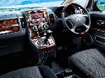 foto 4 Bil Mitsubishi Delica Minivan (4 generation 1995 2005)