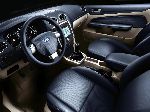 grianghraf 80 Carr Ford Focus Hatchback 5-doras (3 giniúint 2011 2017)