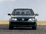 صورة فوتوغرافية 17 سيارة Volkswagen Jetta سيدان (6 جيل 2010 2014)