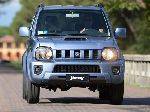 عکس 2 اتومبیل Suzuki Jimny خارج از جاده 3 در، درب (3 نسل [بازسازی] 2005 2012)