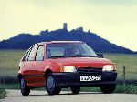 صورة فوتوغرافية 1 سيارة Opel Kadett هاتشباك 5 باب (E 1983 1991)