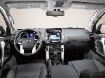 լուսանկար 10 Ավտոմեքենա Toyota Land Cruiser Prado Ճանապարհից դուրս (J150 [վերականգնում] 2013 2017)