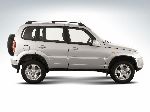 صورة فوتوغرافية 2 سيارة Chevrolet Niva خارج المسار 5 باب (1 جيل 2002 2009)