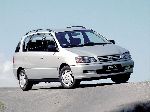 Bil Toyota Picnic minivan kjennetegn, bilde