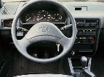 عکس اتومبیل Hyundai Pony سدان (1 نسل 1974 1990)