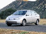 Automobil Toyota Prius sedan charakteristiky, fotografie 3