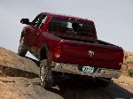 صورة فوتوغرافية 9 سيارة Dodge Ram 1500 Quad Cab يلتقط (4 جيل 2009 2017)