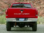 صورة فوتوغرافية 26 سيارة Dodge Ram 1500 Quad Cab يلتقط (4 جيل 2009 2017)