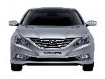 写真 2 車 Hyundai Sonata セダン 4-扉 (YF 2010 2013)