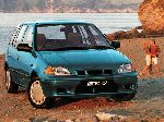 照片 22 汽车 Suzuki Swift 掀背式 5-门 (2 一代人 [重塑形象] 1996 2004)