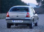 صورة فوتوغرافية 14 سيارة Renault Symbol سيدان (2 جيل 2008 2012)