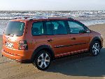 fotoğraf 17 Oto Volkswagen Touran Minivan (1 nesil 2003 2007)