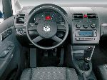 ფოტო 25 მანქანა Volkswagen Touran მინივანი (1 თაობა 2003 2007)