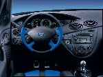 kuva 91 Auto Ford Focus Hatchback 3-ovinen (2 sukupolvi 2004 2008)