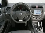 kuva 111 Auto Volkswagen Golf Hatchback 3-ovinen (5 sukupolvi 2003 2009)