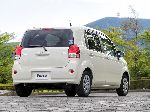 kuva 2 Auto Toyota Porte Tila-auto (1 sukupolvi [uudelleenmuotoilu] 2005 2011)